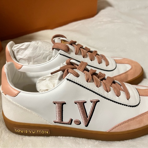 Louis Vuitton sneakers size 39 - Picture 2 of 12